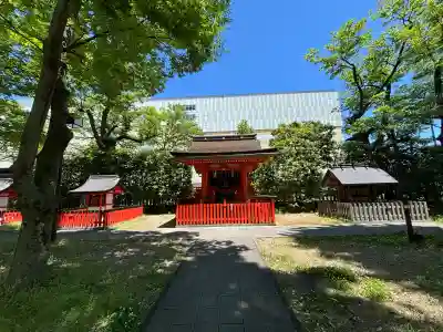 伏見稲荷大社御旅所の{uncategorized: "未分類", other: "その他", undefined: "問題あり", building: "その他建物", grave: "お墓", sacred_gate: "鳥居", guardian: "狛犬", statue: "像", buddha: "仏像", history: "歴史", nature: "自然", garden: "庭園", animal: "動物", pagoda: "塔", temizu: "手水舎", mountain_gate: "山門・神門", sanctuary: "本殿・本堂", subordinate: "末社・摂社", art: "芸術", scenery: "景色", jizo: "地蔵", ema: "絵馬", goshuin: "御朱印", omikuji: "おみくじ", items: "授与品その他", amulet: "お守り", goshuincho: "御朱印帳", eats: "食事", festival: "お祭り", votive_dance: "神楽", shichigosan: "七五三参", wedding: "結婚式", experience: "体験その他", initially: "初詣", around: "周辺", anti_infection: "感染症対策"}