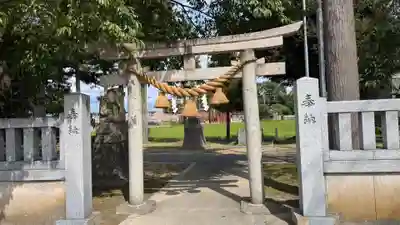 四ツ柱神社の鳥居