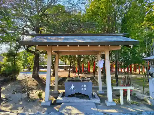 伊曽島神社の手水舎