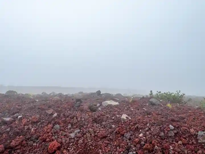 富士山頂上浅間大社奥宮(静岡県)