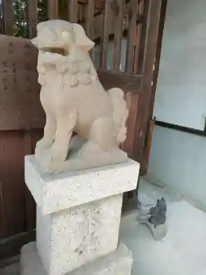 神館神社の狛犬