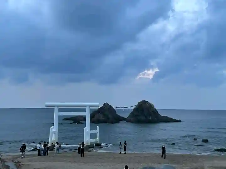 櫻井神社の{uncategorized: "未分類", other: "その他", undefined: "問題あり", building: "その他建物", grave: "お墓", sacred_gate: "鳥居", guardian: "狛犬", statue: "像", buddha: "仏像", history: "歴史", nature: "自然", garden: "庭園", animal: "動物", pagoda: "塔", temizu: "手水舎", mountain_gate: "山門・神門", sanctuary: "本殿・本堂", subordinate: "末社・摂社", art: "芸術", scenery: "景色", jizo: "地蔵", ema: "絵馬", goshuin: "御朱印", omikuji: "おみくじ", items: "授与品その他", amulet: "お守り", goshuincho: "御朱印帳", eats: "食事", festival: "お祭り", votive_dance: "神楽", shichigosan: "七五三参", wedding: "結婚式", experience: "体験その他", initially: "初詣", around: "周辺", anti_infection: "感染症対策"}