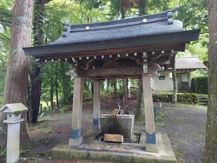 山中浅間神社の手水舎