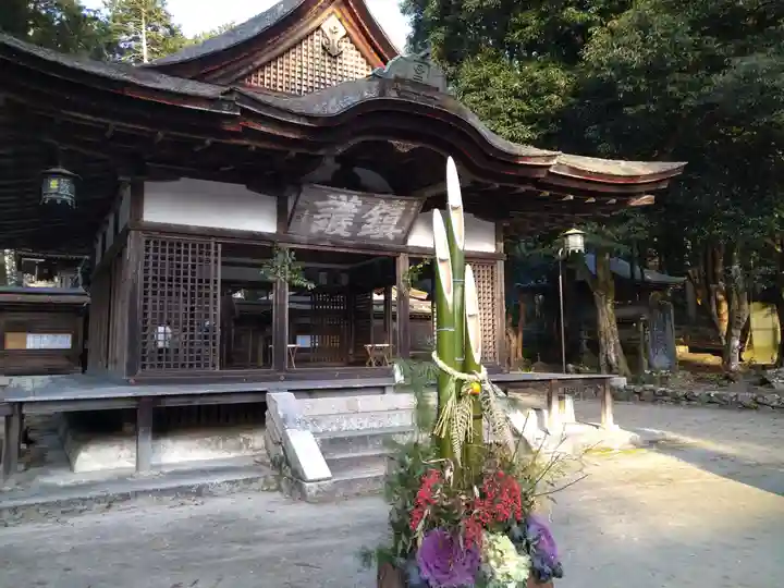油日神社の本殿・本堂