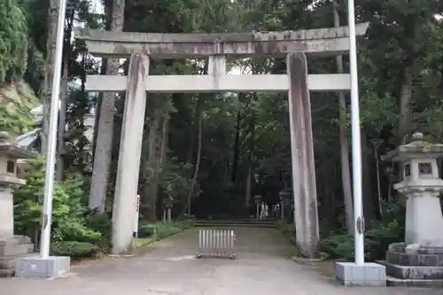 白山比咩神社の鳥居