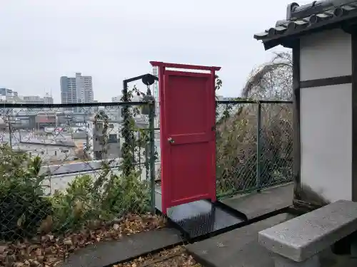 円妙寺の{uncategorized: "未分類", other: "その他", undefined: "問題あり", building: "その他建物", grave: "お墓", sacred_gate: "鳥居", guardian: "狛犬", statue: "像", buddha: "仏像", history: "歴史", nature: "自然", garden: "庭園", animal: "動物", pagoda: "塔", temizu: "手水舎", mountain_gate: "山門・神門", sanctuary: "本殿・本堂", subordinate: "末社・摂社", art: "芸術", scenery: "景色", jizo: "地蔵", ema: "絵馬", goshuin: "御朱印", omikuji: "おみくじ", items: "授与品その他", amulet: "お守り", goshuincho: "御朱印帳", eats: "食事", festival: "お祭り", votive_dance: "神楽", shichigosan: "七五三参", wedding: "結婚式", experience: "体験その他", initially: "初詣", around: "周辺", anti_infection: "感染症対策"}
