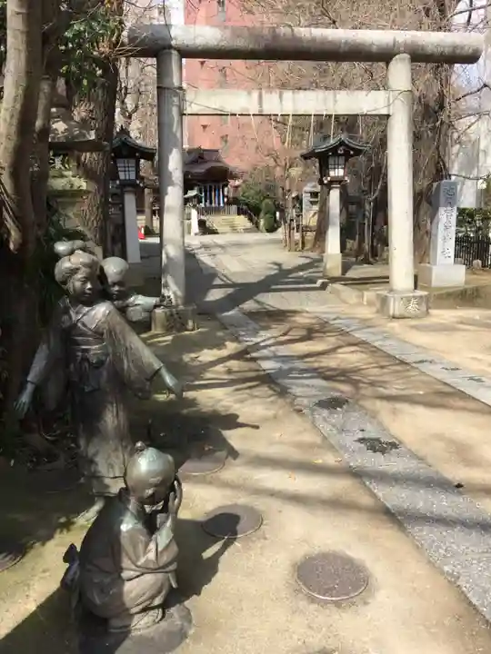 池尻稲荷神社の鳥居