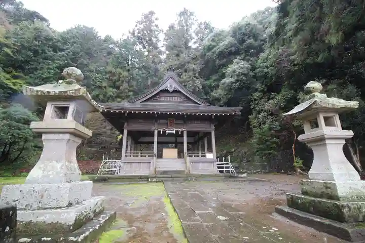 守山八幡宮の本殿・本堂