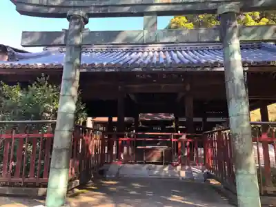 三翁神社の鳥居