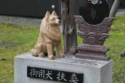 空知神社の像