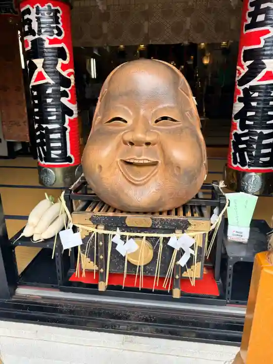 鷲神社の{uncategorized: "未分類", other: "その他", undefined: "問題あり", building: "その他建物", grave: "お墓", sacred_gate: "鳥居", guardian: "狛犬", statue: "像", buddha: "仏像", history: "歴史", nature: "自然", garden: "庭園", animal: "動物", pagoda: "塔", temizu: "手水舎", mountain_gate: "山門・神門", sanctuary: "本殿・本堂", subordinate: "末社・摂社", art: "芸術", scenery: "景色", jizo: "地蔵", ema: "絵馬", goshuin: "御朱印", omikuji: "おみくじ", items: "授与品その他", amulet: "お守り", goshuincho: "御朱印帳", eats: "食事", festival: "お祭り", votive_dance: "神楽", shichigosan: "七五三参", wedding: "結婚式", experience: "体験その他", initially: "初詣", around: "周辺", anti_infection: "感染症対策"}