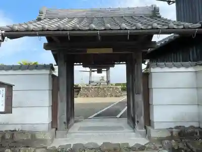 宗福寺の{uncategorized: "未分類", other: "その他", undefined: "問題あり", building: "その他建物", grave: "お墓", sacred_gate: "鳥居", guardian: "狛犬", statue: "像", buddha: "仏像", history: "歴史", nature: "自然", garden: "庭園", animal: "動物", pagoda: "塔", temizu: "手水舎", mountain_gate: "山門・神門", sanctuary: "本殿・本堂", subordinate: "末社・摂社", art: "芸術", scenery: "景色", jizo: "地蔵", ema: "絵馬", goshuin: "御朱印", omikuji: "おみくじ", items: "授与品その他", amulet: "お守り", goshuincho: "御朱印帳", eats: "食事", festival: "お祭り", votive_dance: "神楽", shichigosan: "七五三参", wedding: "結婚式", experience: "体験その他", initially: "初詣", around: "周辺", anti_infection: "感染症対策"}