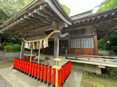 鹿嶋神社の{uncategorized: "未分類", other: "その他", undefined: "問題あり", building: "その他建物", grave: "お墓", sacred_gate: "鳥居", guardian: "狛犬", statue: "像", buddha: "仏像", history: "歴史", nature: "自然", garden: "庭園", animal: "動物", pagoda: "塔", temizu: "手水舎", mountain_gate: "山門・神門", sanctuary: "本殿・本堂", subordinate: "末社・摂社", art: "芸術", scenery: "景色", jizo: "地蔵", ema: "絵馬", goshuin: "御朱印", omikuji: "おみくじ", items: "授与品その他", amulet: "お守り", goshuincho: "御朱印帳", eats: "食事", festival: "お祭り", votive_dance: "神楽", shichigosan: "七五三参", wedding: "結婚式", experience: "体験その他", initially: "初詣", around: "周辺", anti_infection: "感染症対策"}