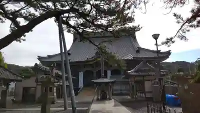 誕生寺の本殿・本堂