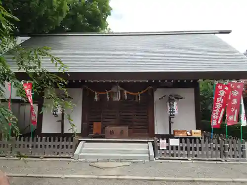 母智丘神社の本殿・本堂