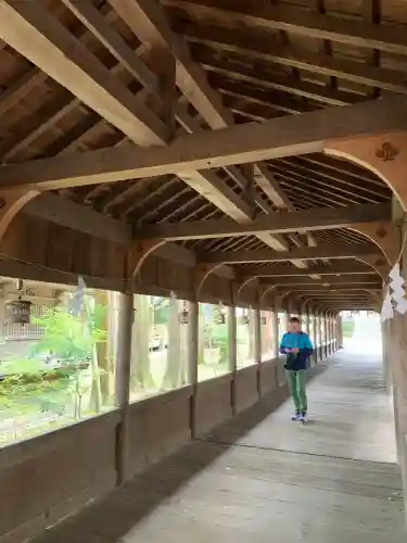 諏訪大社の{uncategorized: "未分類", other: "その他", undefined: "問題あり", building: "その他建物", grave: "お墓", sacred_gate: "鳥居", guardian: "狛犬", statue: "像", buddha: "仏像", history: "歴史", nature: "自然", garden: "庭園", animal: "動物", pagoda: "塔", temizu: "手水舎", mountain_gate: "山門・神門", sanctuary: "本殿・本堂", subordinate: "末社・摂社", art: "芸術", scenery: "景色", jizo: "地蔵", ema: "絵馬", goshuin: "御朱印", omikuji: "おみくじ", items: "授与品その他", amulet: "お守り", goshuincho: "御朱印帳", eats: "食事", festival: "お祭り", votive_dance: "神楽", shichigosan: "七五三参", wedding: "結婚式", experience: "体験その他", initially: "初詣", around: "周辺", anti_infection: "感染症対策"}