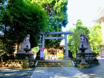 諏訪神社の鳥居