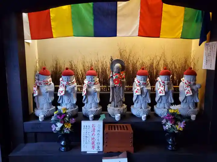 佛願寺 横浜別院の地蔵