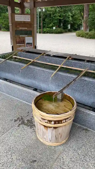 射水神社の手水舎