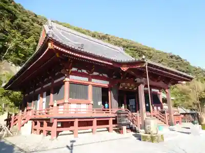 那古寺の本殿・本堂