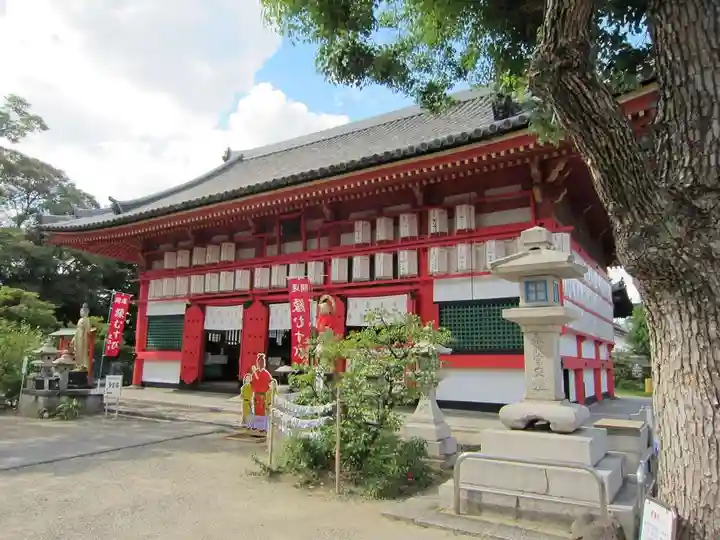 愛染堂勝鬘院の本殿・本堂