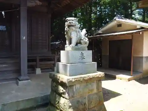 神明社の狛犬