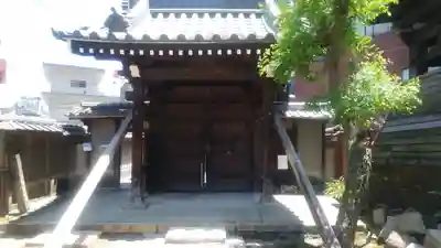 光用寺の山門・神門