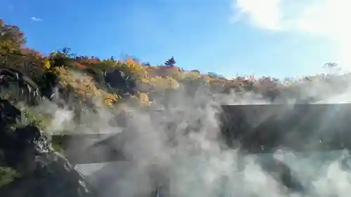 温泉神社の建物その他