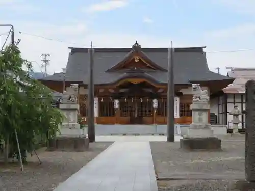 武井神社の本殿