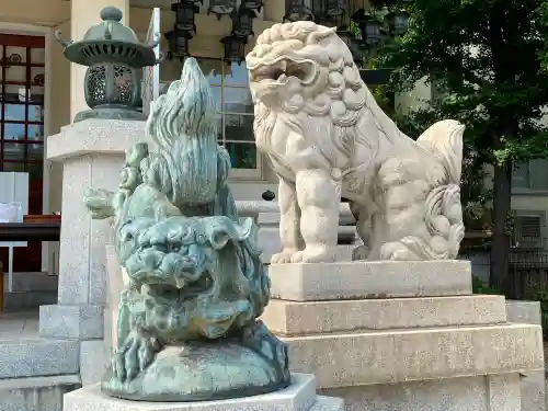 難波八阪神社の狛犬