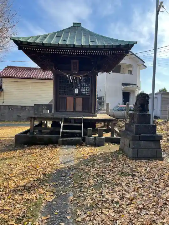 紙敷胡録神社の{uncategorized: "未分類", other: "その他", undefined: "問題あり", building: "その他建物", grave: "お墓", sacred_gate: "鳥居", guardian: "狛犬", statue: "像", buddha: "仏像", history: "歴史", nature: "自然", garden: "庭園", animal: "動物", pagoda: "塔", temizu: "手水舎", mountain_gate: "山門・神門", sanctuary: "本殿・本堂", subordinate: "末社・摂社", art: "芸術", scenery: "景色", jizo: "地蔵", ema: "絵馬", goshuin: "御朱印", omikuji: "おみくじ", items: "授与品その他", amulet: "お守り", goshuincho: "御朱印帳", eats: "食事", festival: "お祭り", votive_dance: "神楽", shichigosan: "七五三参", wedding: "結婚式", experience: "体験その他", initially: "初詣", around: "周辺", anti_infection: "感染症対策"}