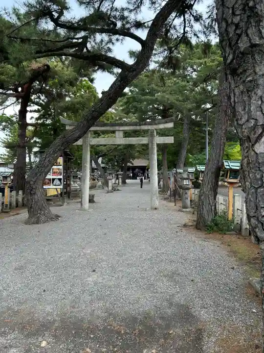 建部大社の{uncategorized: "未分類", other: "その他", undefined: "問題あり", building: "その他建物", grave: "お墓", sacred_gate: "鳥居", guardian: "狛犬", statue: "像", buddha: "仏像", history: "歴史", nature: "自然", garden: "庭園", animal: "動物", pagoda: "塔", temizu: "手水舎", mountain_gate: "山門・神門", sanctuary: "本殿・本堂", subordinate: "末社・摂社", art: "芸術", scenery: "景色", jizo: "地蔵", ema: "絵馬", goshuin: "御朱印", omikuji: "おみくじ", items: "授与品その他", amulet: "お守り", goshuincho: "御朱印帳", eats: "食事", festival: "お祭り", votive_dance: "神楽", shichigosan: "七五三参", wedding: "結婚式", experience: "体験その他", initially: "初詣", around: "周辺", anti_infection: "感染症対策"}