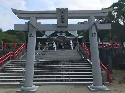 鏡山稲荷神社の鳥居