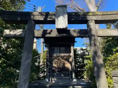 白鳥稲荷大明神の{uncategorized: "未分類", other: "その他", undefined: "問題あり", building: "その他建物", grave: "お墓", sacred_gate: "鳥居", guardian: "狛犬", statue: "像", buddha: "仏像", history: "歴史", nature: "自然", garden: "庭園", animal: "動物", pagoda: "塔", temizu: "手水舎", mountain_gate: "山門・神門", sanctuary: "本殿・本堂", subordinate: "末社・摂社", art: "芸術", scenery: "景色", jizo: "地蔵", ema: "絵馬", goshuin: "御朱印", omikuji: "おみくじ", items: "授与品その他", amulet: "お守り", goshuincho: "御朱印帳", eats: "食事", festival: "お祭り", votive_dance: "神楽", shichigosan: "七五三参", wedding: "結婚式", experience: "体験その他", initially: "初詣", around: "周辺", anti_infection: "感染症対策"}