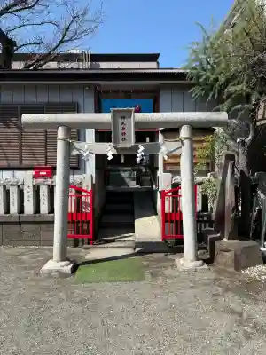 相武台神社の{uncategorized: "未分類", other: "その他", undefined: "問題あり", building: "その他建物", grave: "お墓", sacred_gate: "鳥居", guardian: "狛犬", statue: "像", buddha: "仏像", history: "歴史", nature: "自然", garden: "庭園", animal: "動物", pagoda: "塔", temizu: "手水舎", mountain_gate: "山門・神門", sanctuary: "本殿・本堂", subordinate: "末社・摂社", art: "芸術", scenery: "景色", jizo: "地蔵", ema: "絵馬", goshuin: "御朱印", omikuji: "おみくじ", items: "授与品その他", amulet: "お守り", goshuincho: "御朱印帳", eats: "食事", festival: "お祭り", votive_dance: "神楽", shichigosan: "七五三参", wedding: "結婚式", experience: "体験その他", initially: "初詣", around: "周辺", anti_infection: "感染症対策"}