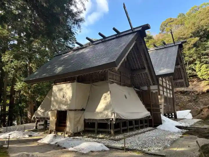 比沼麻奈為神社の{uncategorized: "未分類", other: "その他", undefined: "問題あり", building: "その他建物", grave: "お墓", sacred_gate: "鳥居", guardian: "狛犬", statue: "像", buddha: "仏像", history: "歴史", nature: "自然", garden: "庭園", animal: "動物", pagoda: "塔", temizu: "手水舎", mountain_gate: "山門・神門", sanctuary: "本殿・本堂", subordinate: "末社・摂社", art: "芸術", scenery: "景色", jizo: "地蔵", ema: "絵馬", goshuin: "御朱印", omikuji: "おみくじ", items: "授与品その他", amulet: "お守り", goshuincho: "御朱印帳", eats: "食事", festival: "お祭り", votive_dance: "神楽", shichigosan: "七五三参", wedding: "結婚式", experience: "体験その他", initially: "初詣", around: "周辺", anti_infection: "感染症対策"}
