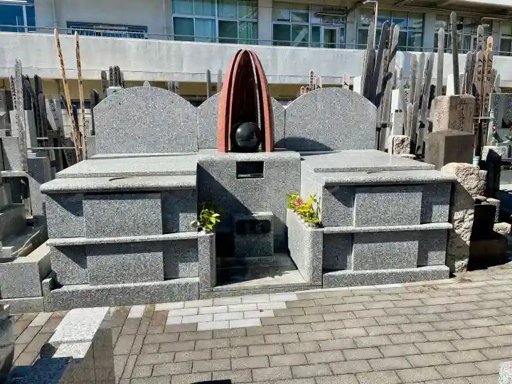 龍閑寺の{uncategorized: "未分類", other: "その他", undefined: "問題あり", building: "その他建物", grave: "お墓", sacred_gate: "鳥居", guardian: "狛犬", statue: "像", buddha: "仏像", history: "歴史", nature: "自然", garden: "庭園", animal: "動物", pagoda: "塔", temizu: "手水舎", mountain_gate: "山門・神門", sanctuary: "本殿・本堂", subordinate: "末社・摂社", art: "芸術", scenery: "景色", jizo: "地蔵", ema: "絵馬", goshuin: "御朱印", omikuji: "おみくじ", items: "授与品その他", amulet: "お守り", goshuincho: "御朱印帳", eats: "食事", festival: "お祭り", votive_dance: "神楽", shichigosan: "七五三参", wedding: "結婚式", experience: "体験その他", initially: "初詣", around: "周辺", anti_infection: "感染症対策"}