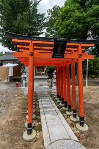 仲村神社の末社