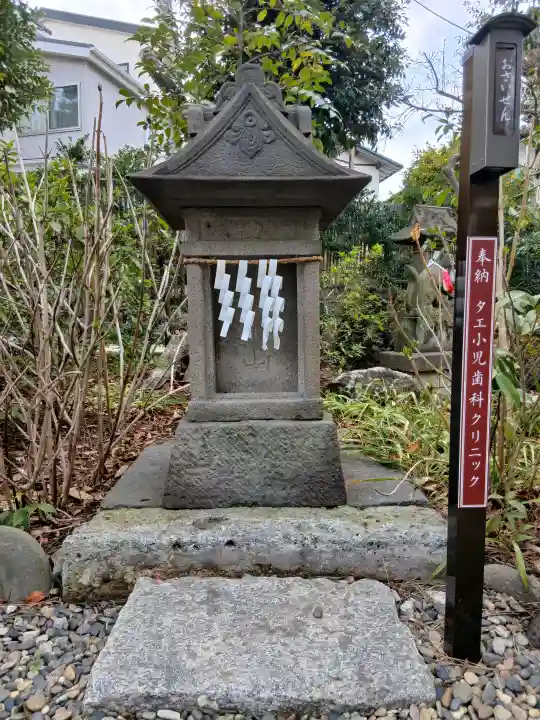 菊田神社の{uncategorized: "未分類", other: "その他", undefined: "問題あり", building: "その他建物", grave: "お墓", sacred_gate: "鳥居", guardian: "狛犬", statue: "像", buddha: "仏像", history: "歴史", nature: "自然", garden: "庭園", animal: "動物", pagoda: "塔", temizu: "手水舎", mountain_gate: "山門・神門", sanctuary: "本殿・本堂", subordinate: "末社・摂社", art: "芸術", scenery: "景色", jizo: "地蔵", ema: "絵馬", goshuin: "御朱印", omikuji: "おみくじ", items: "授与品その他", amulet: "お守り", goshuincho: "御朱印帳", eats: "食事", festival: "お祭り", votive_dance: "神楽", shichigosan: "七五三参", wedding: "結婚式", experience: "体験その他", initially: "初詣", around: "周辺", anti_infection: "感染症対策"}