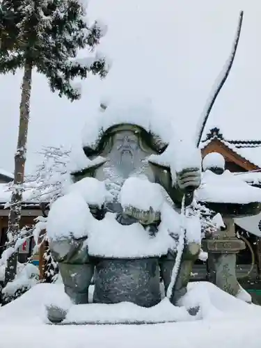 總社 和田八幡宮の像