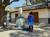 大阪護國神社の像