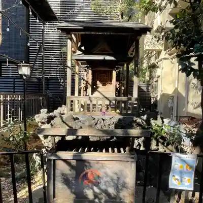 稲荷鬼王神社の末社・摂社