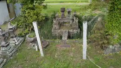 岩崎神社の末社・摂社