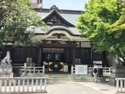 鳥越神社の本殿・本堂