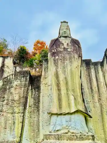大谷寺の{uncategorized: "未分類", other: "その他", undefined: "問題あり", building: "その他建物", grave: "お墓", sacred_gate: "鳥居", guardian: "狛犬", statue: "像", buddha: "仏像", history: "歴史", nature: "自然", garden: "庭園", animal: "動物", pagoda: "塔", temizu: "手水舎", mountain_gate: "山門・神門", sanctuary: "本殿・本堂", subordinate: "末社・摂社", art: "芸術", scenery: "景色", jizo: "地蔵", ema: "絵馬", goshuin: "御朱印", omikuji: "おみくじ", items: "授与品その他", amulet: "お守り", goshuincho: "御朱印帳", eats: "食事", festival: "お祭り", votive_dance: "神楽", shichigosan: "七五三参", wedding: "結婚式", experience: "体験その他", initially: "初詣", around: "周辺", anti_infection: "感染症対策"}
