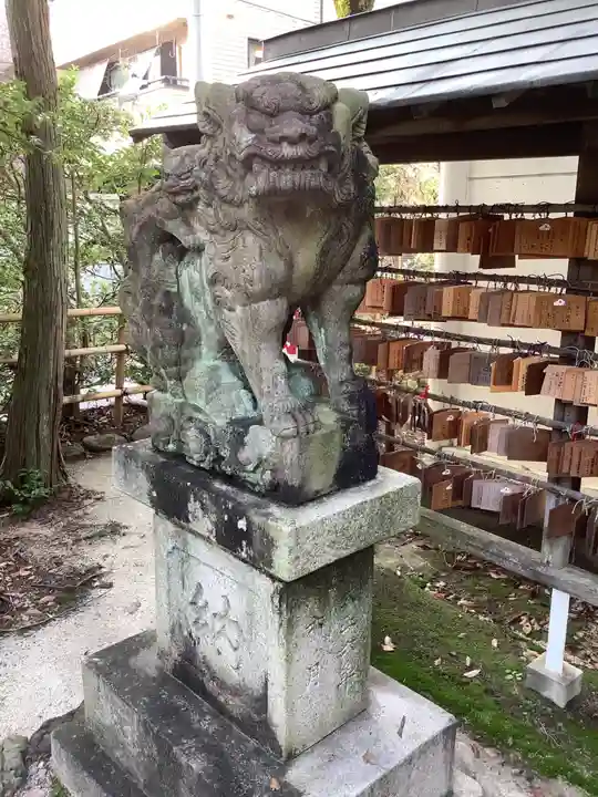 田縣神社の狛犬