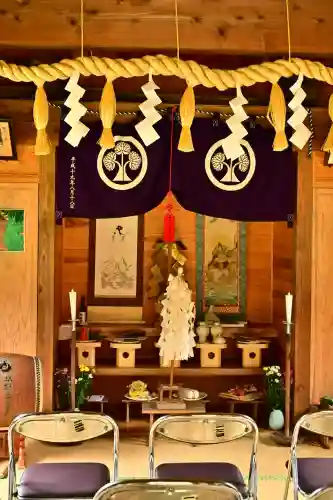 郡殿の池弁財天社(新潟県)