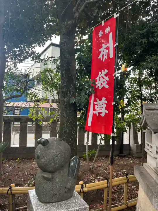 亀ケ池八幡宮の{uncategorized: "未分類", other: "その他", undefined: "問題あり", building: "その他建物", grave: "お墓", sacred_gate: "鳥居", guardian: "狛犬", statue: "像", buddha: "仏像", history: "歴史", nature: "自然", garden: "庭園", animal: "動物", pagoda: "塔", temizu: "手水舎", mountain_gate: "山門・神門", sanctuary: "本殿・本堂", subordinate: "末社・摂社", art: "芸術", scenery: "景色", jizo: "地蔵", ema: "絵馬", goshuin: "御朱印", omikuji: "おみくじ", items: "授与品その他", amulet: "お守り", goshuincho: "御朱印帳", eats: "食事", festival: "お祭り", votive_dance: "神楽", shichigosan: "七五三参", wedding: "結婚式", experience: "体験その他", initially: "初詣", around: "周辺", anti_infection: "感染症対策"}