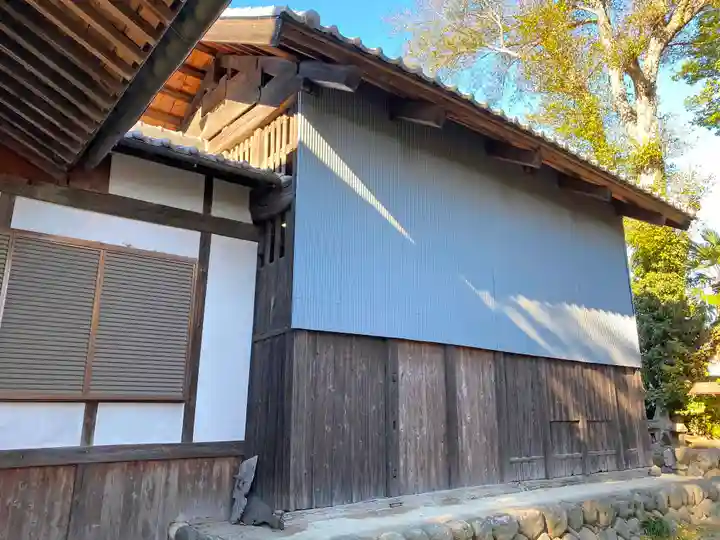知形神社の本殿・本堂