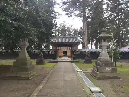 守りの神　藤基神社の建物その他